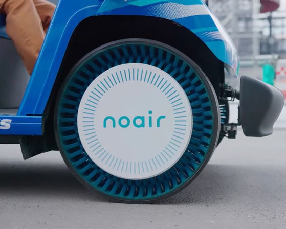 エアレスコンセプトタイヤ「noair（ノアイア）」